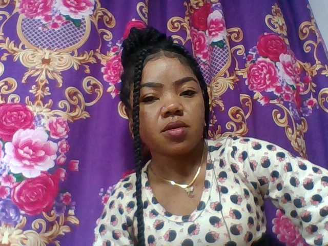 Elyah1a live cam on BongaCams