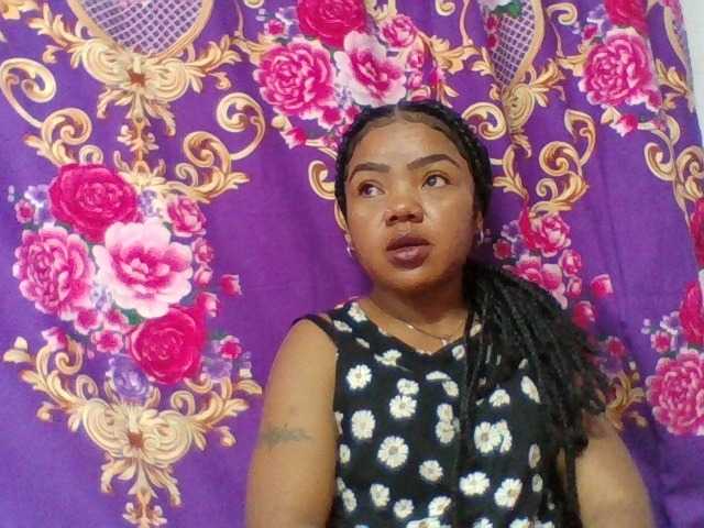 Elyah1a live webcam show