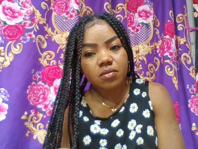 Elyah1a live cam on BongaCams