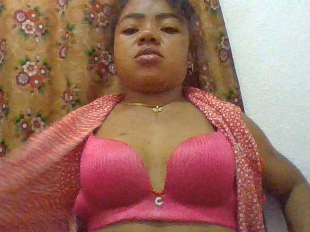 Elyah1a live cam on BongaCams