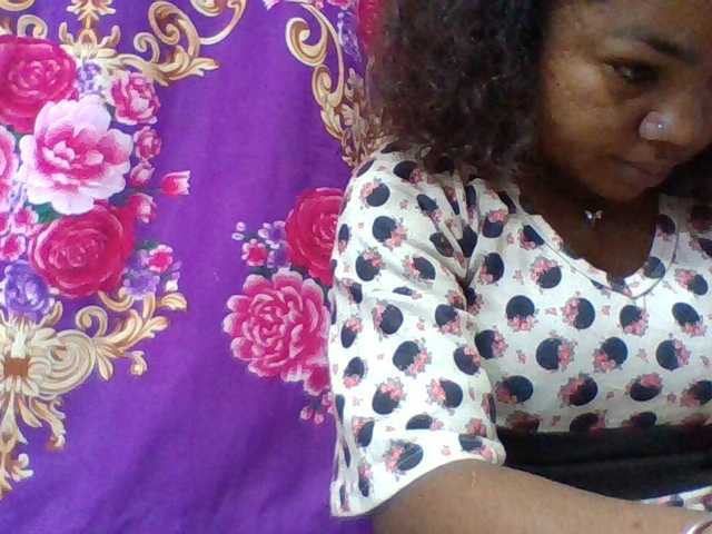 Elyah1a live cam on BongaCams