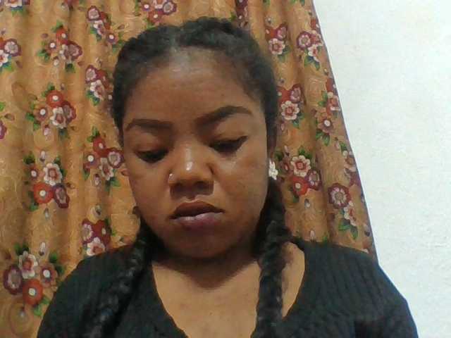 Elyah1a live cam on BongaCams