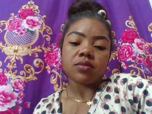 Elyah1a live cam on BongaCams