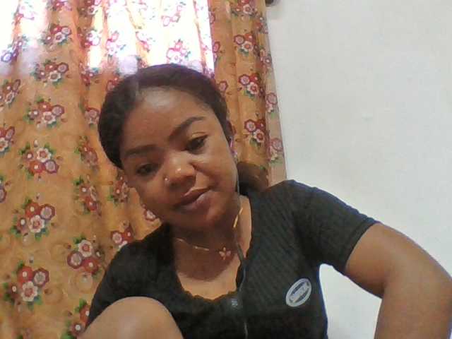 Elyah1a live cam on BongaCams