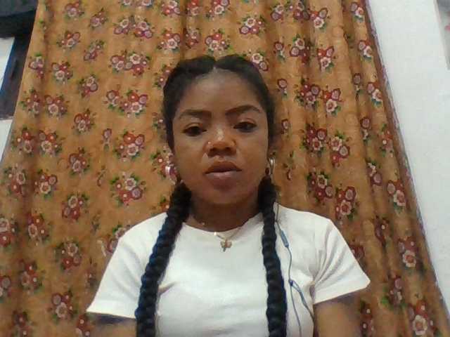 Elyah1a live cam on BongaCams