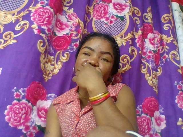 Elyah1a live cam on BongaCams