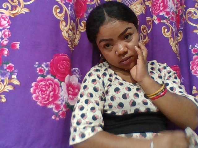 Elyah1a live cam on BongaCams