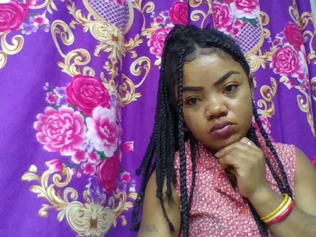 Elyah1a live cam pe BongaCams