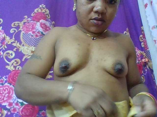 Elyah1a live cam on BongaCams