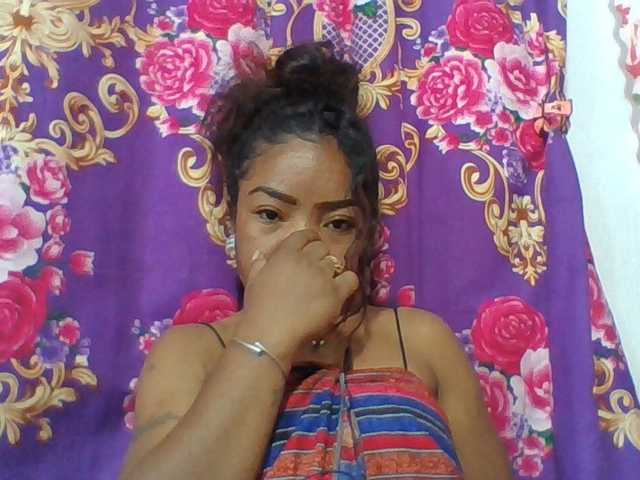 Elyah1a live cam on BongaCams