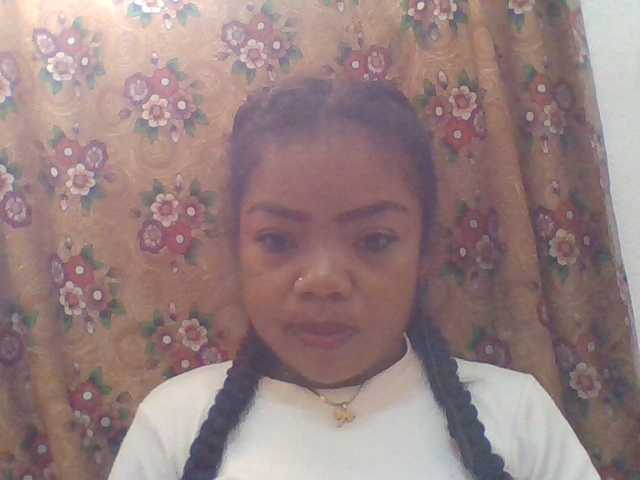 Elyah1a live cam on BongaCams
