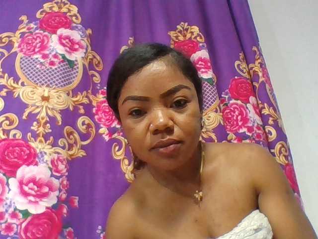 Elyah1a live cam on BongaCams