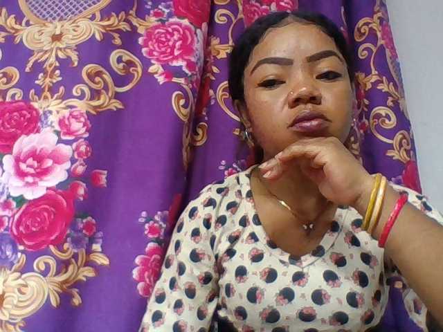Elyah1a live cam on BongaCams