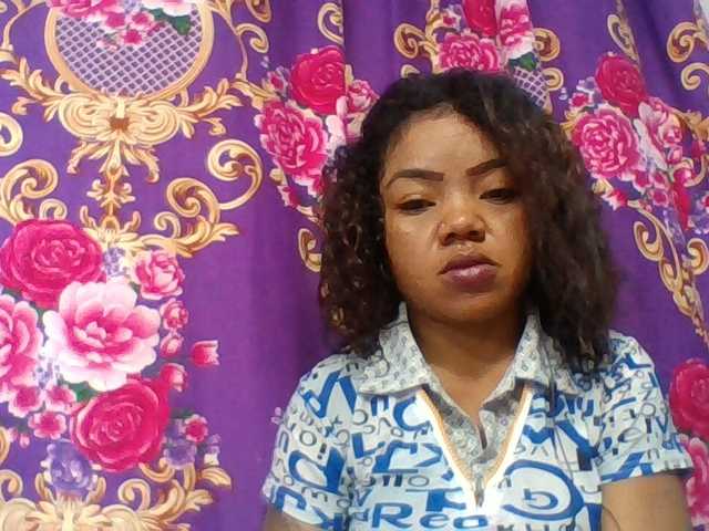 Elyah1a live cam on BongaCams