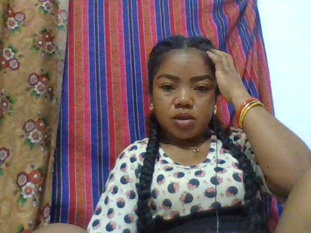 Elyah1a live cam on BongaCams