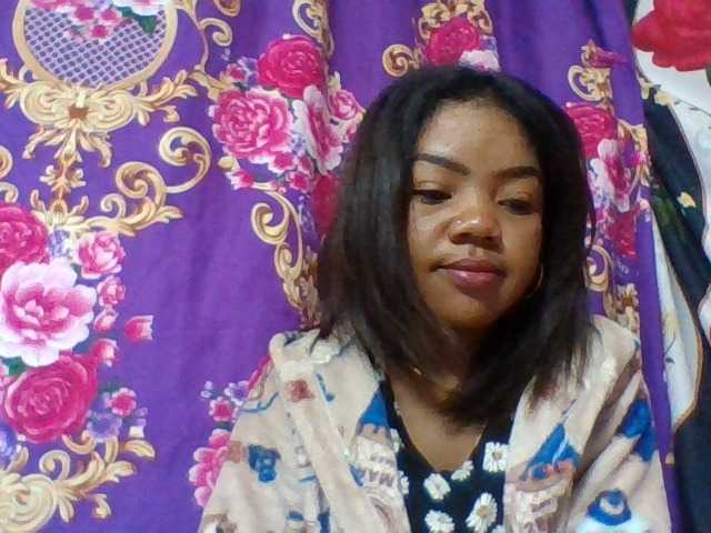 Elyah1a live cam on BongaCams