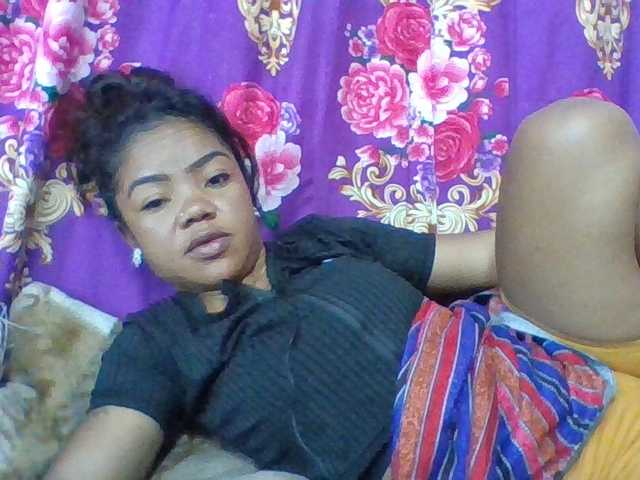 Elyah1a live cam on BongaCams