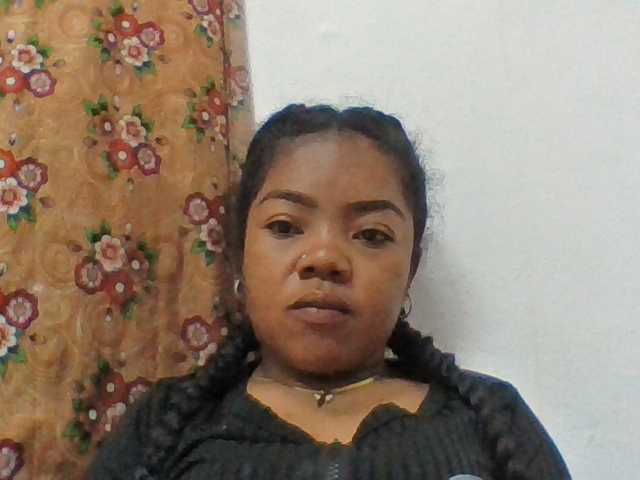 Elyah1a live cam on BongaCams
