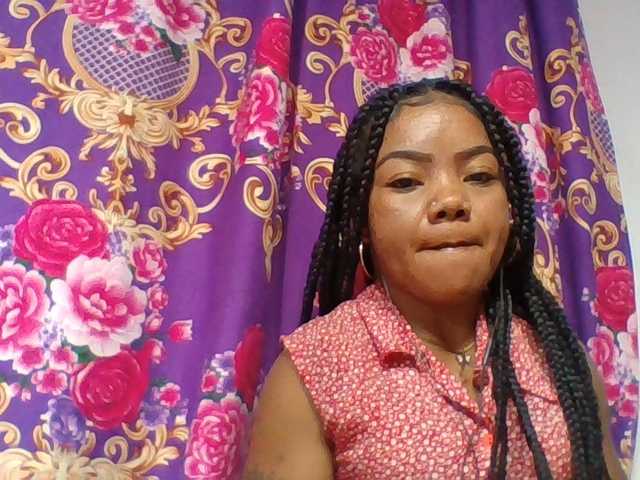 Elyah1a live cam on BongaCams