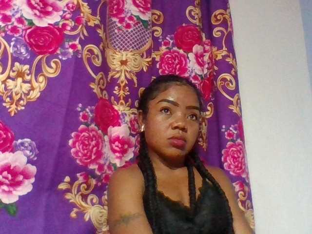Elyah1a Live Cam on BongaCams