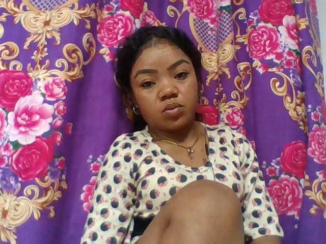 Elyah1a live cam on BongaCams