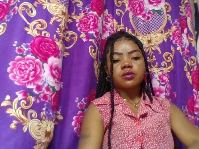 Elyah1a live cam on BongaCams