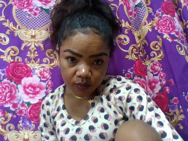 Elyah1a live cam on BongaCams