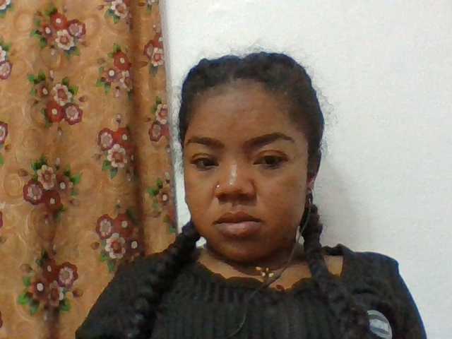 Elyah1a live cam on BongaCams