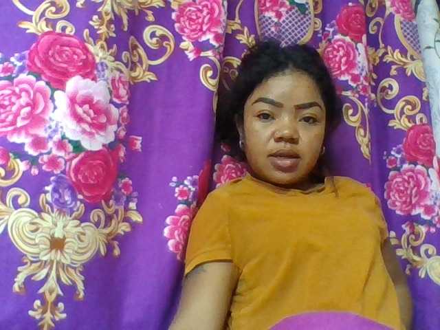Elyah1a live cam on BongaCams