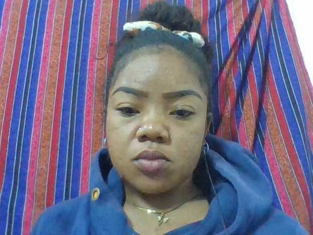 Elyah1a live cam on BongaCams