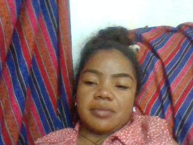 Elyah1a live cam on BongaCams