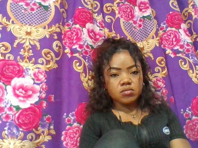 Elyah1a live cam on BongaCams