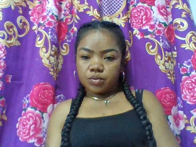Elyah1a live cam on BongaCams
