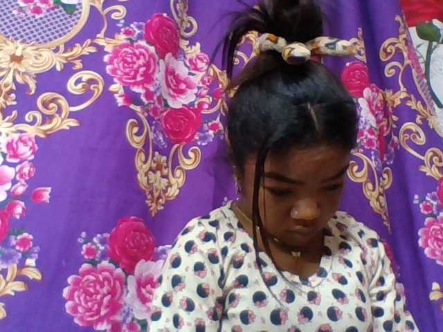 Elyah1a live cam on BongaCams