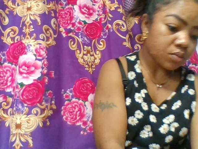 Elyah1a live cam on BongaCams