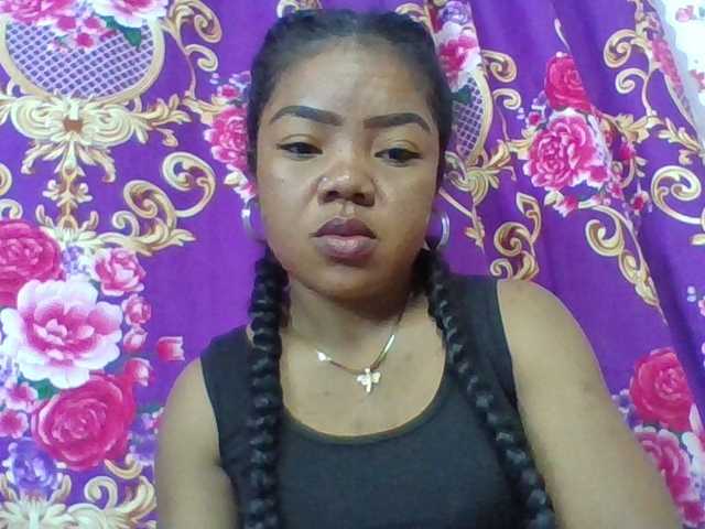 Elyah1a live cam on BongaCams