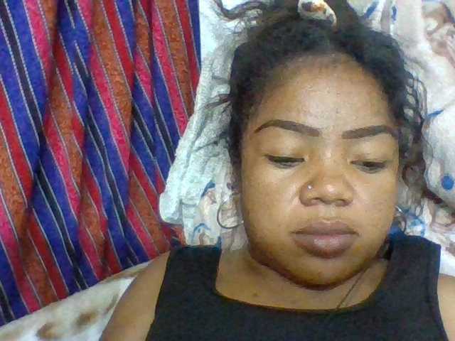 Elyah1a live cam on BongaCams