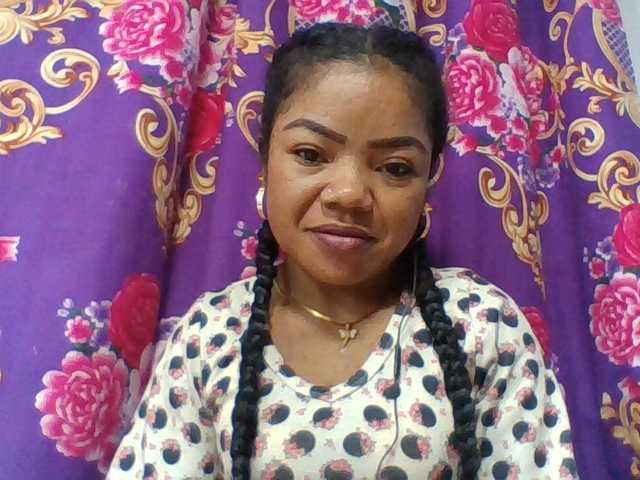 Elyah1a live cam on BongaCams