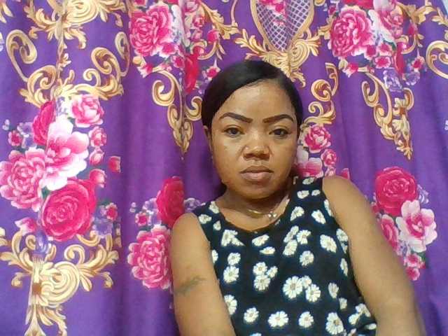 Elyah1a live cam on BongaCams