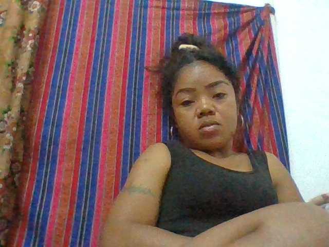 Elyah1a live cam on BongaCams