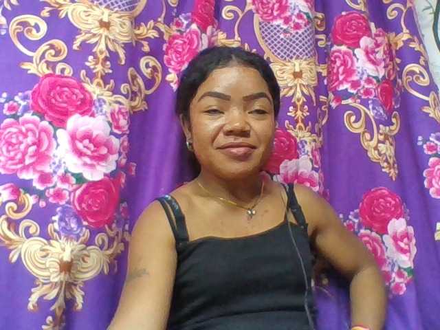 Elyah1a live cam on BongaCams