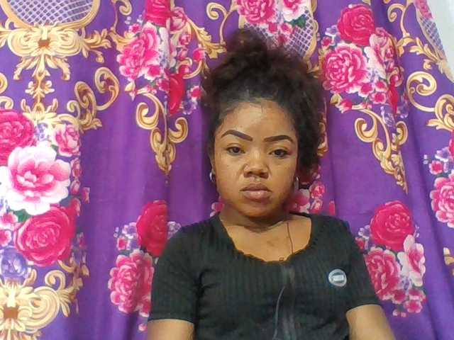 Elyah1a live cam on BongaCams