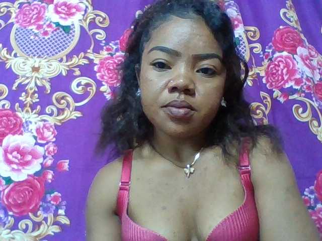 Elyah1a live cam on BongaCams