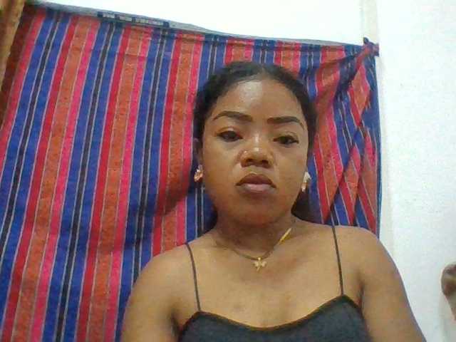 Elyah1a live cam on BongaCams