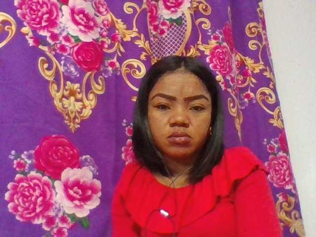 Elyah1a live cam on BongaCams