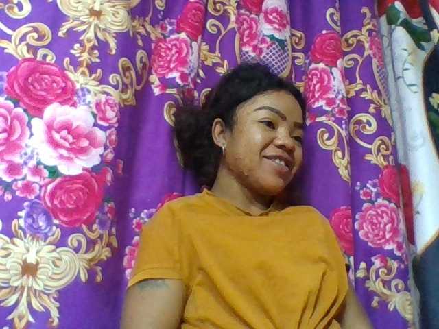 Elyah1a live cam on BongaCams