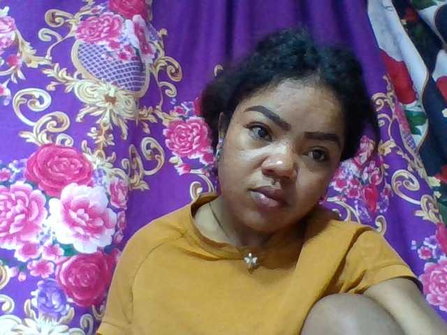Elyah1a live cam on BongaCams