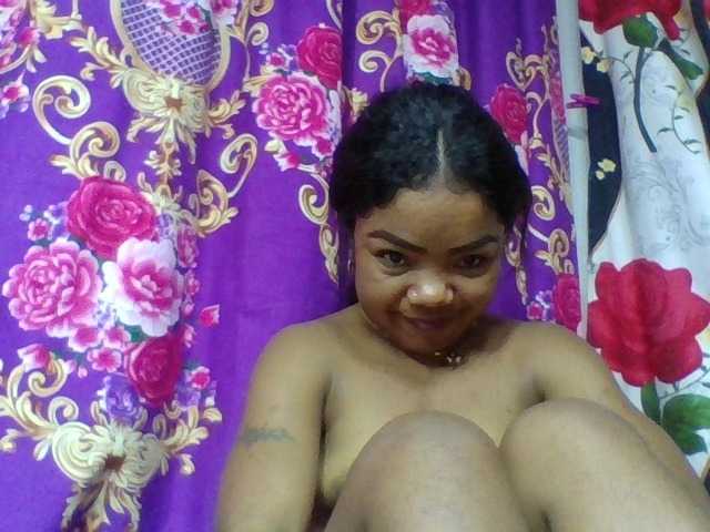 Elyah1a live cam on BongaCams