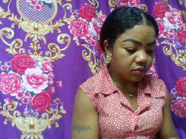 Elyah1a live cam on BongaCams