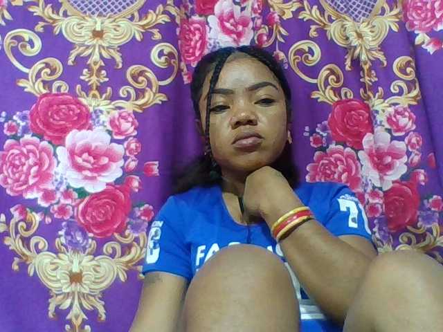 Elyah1a live cam on BongaCams